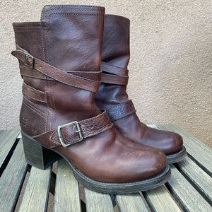 Frye Boots sz 7.5